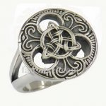 FSR11W69 classic Celtic flower nature ring