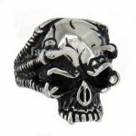 FSR11W22 claw hold the head skull biker ring 