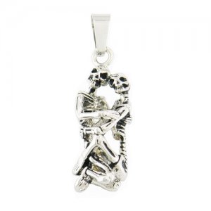 FSP15W52 Embrace lover Skull Pendant