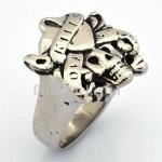 FSR08W91 pirate captain skull ring