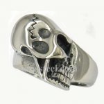 FSR11W68 crack Skull biker Ring