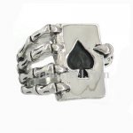 FSR10W62 claw hand hold heart ace biker Ring