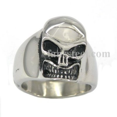 FSR04W12B Cross Skull Ring