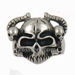 FSR09W30 skull with roll horns ring 