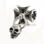 FSR08W31 Maltese Cross  Skull Charm Ring 