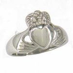 FSR11W25  Claddagh Friendship Ring