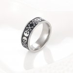 FSR22W02  Skull  ring