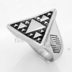 FSR14W16 square and triangle geography ring