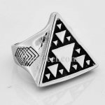 FSR14W16 square and triangle geography ring