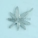 FSP02W52   Maple Leaf Pendant