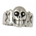 FSR02W90B  Cut out Cross Skull  Ring 