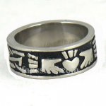 FSR09W29 Irish Claddhah ring 